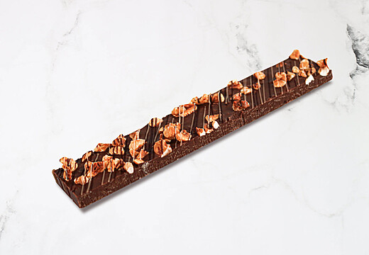 Barre chocolatée extrême noisettes noir